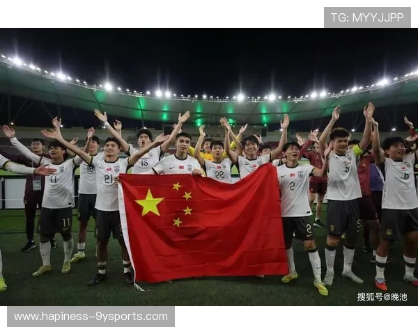 中国足球队备战亚洲杯 强化战术训练目标明确全力冲击冠军