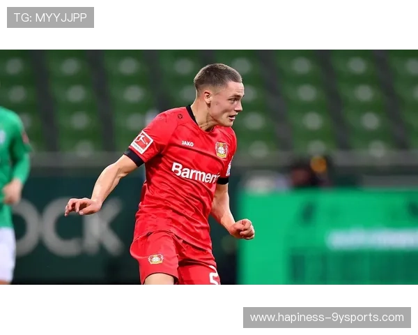 伯恩利俱乐部新赛季引援布局与保级前景全面解析最新动态深度观察