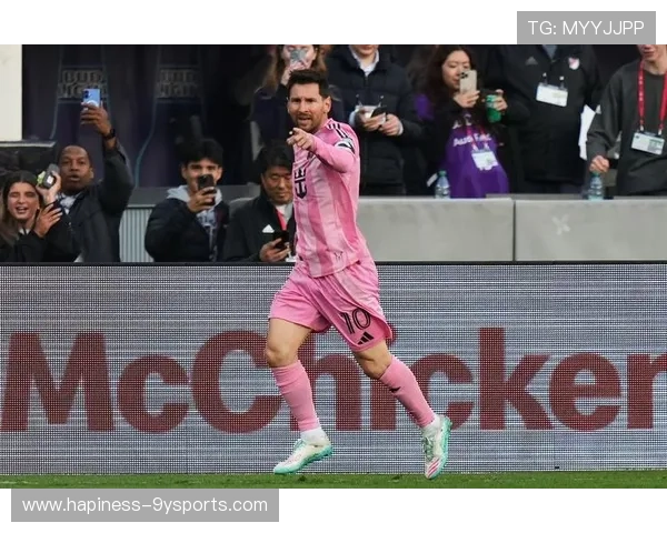 梅西绝杀助迈阿密逆转取胜球队士气大振冲击季后赛资格引爆全场欢呼 梅西绝杀助迈阿密逆转取胜球队士气大振冲击季后赛资格引爆全场欢呼