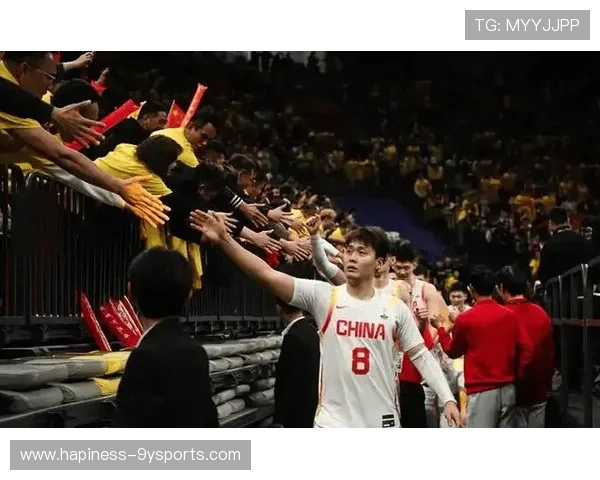 国内篮球联赛新赛季精彩开幕 球星表现引发球迷热议 国内篮球联赛新赛季精彩开幕 球星表现引发球迷热议